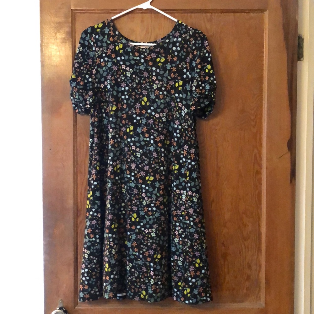 Loft puffed sleeve shift dress